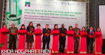 В Ханое открылась Международная выставка "Analytica Vietnam - 2017"