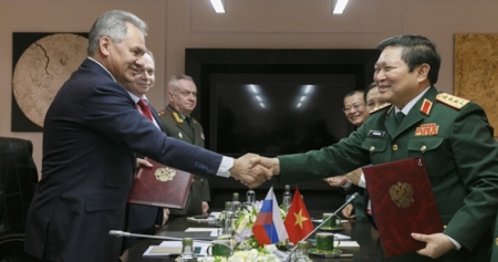 Россия и Вьетнам подписали «дорожную карту» развития военного сотрудничества
