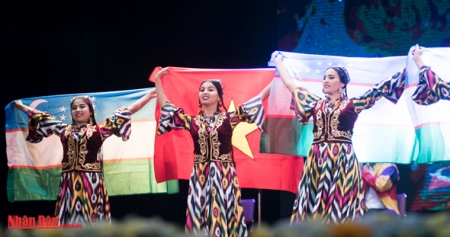 Открылись «Дни культуры Узбекистана во Вьетнаме»