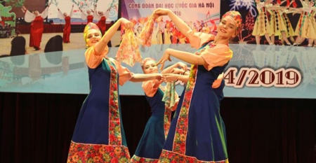 Состоялся совместный концерт творческих коллективов Курганского и Ханойского государственных университетов
