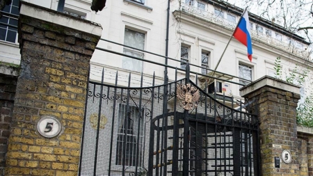 Посольство РФ раскритиковало поздравления британского МИД Зеленскому
