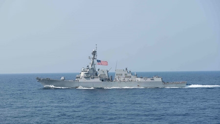 Корабль ВМС США приблизился к острову «Чытхап» в Восточном море