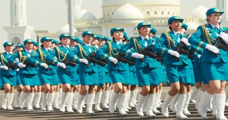 В Астане прошел самый крупный военный парад в истории Казахстана