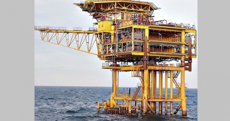 Первый поток нефти, извлеченный из поля Белого кролика 03 (Вьетнам)