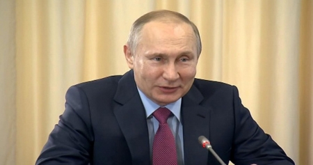 Президент России Владимир Путин участвовал в форуме "Один пояс - один путь" в Пекине