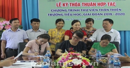 Неправительственная организация "Room to Read Vietnam" финансирует 2 миллиарда донгов для строительства 20 библиотек
