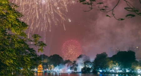 Вьетнамцы празднично встретили Тэт 2019