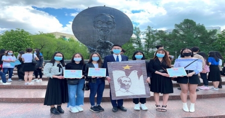 В РФ прошли мероприятия, посвященные дню рождения президента Хо Ши Мина