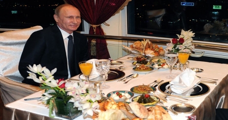 Бывший кремлевский повар раскрыл предпочтения Путина и Медведева в еде