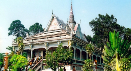 Пагода «Тьенкьеу» – символ сплоченности кхмеров в Шокчанге
