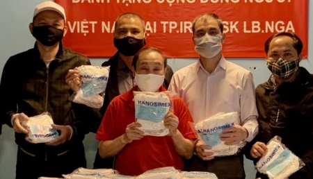 Вьетнамская диаспора в России получила партию медицинских масок от Правительства Вьетнама