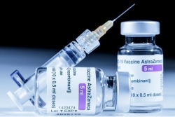 COVID-19: Правительство Вьетнама покупает 30 млн. доз вакцины AstraZeneca VNVC