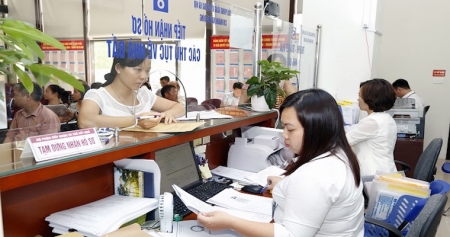 Вьетнам стремится к 2018 году выполнить 80% административных процедур в электронной форме