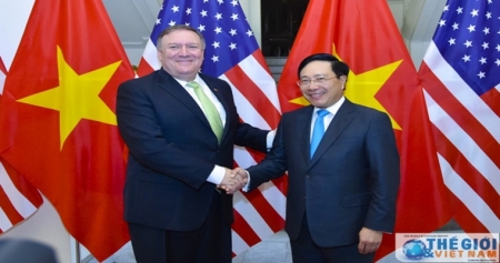 Фам Бинь Минь провел переговоры с госсекретарем США Майклом Помпео