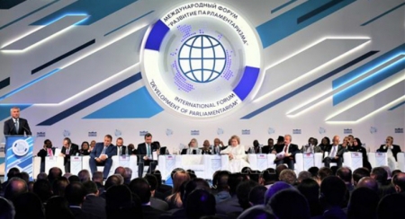 Вьетнам принимает участие во Втором международном форуме «Развитие парламентаризма» в России