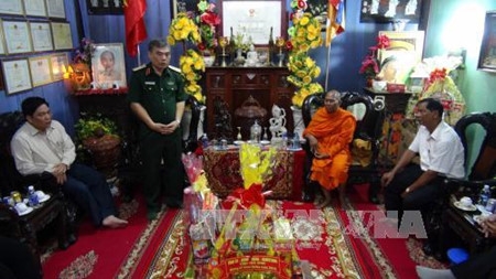 Комитет по делам Юго-западного региона Вьетнама поздравил кхмерские пагоды с праздником
