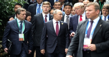 Путин хочет обсудить с Трампом планы США выйти из Договора о ликвидации ракет средней и малой дальности