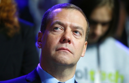 Премьер-министр Дмитрий Медведев подписал распоряжение о присуждении премий правительства РФ в области науки и техники за 2016 год