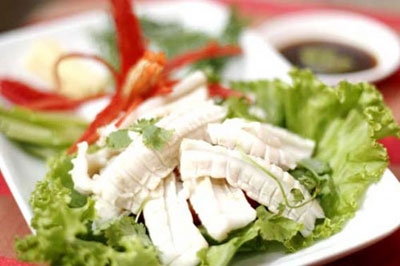 Каракатица вареная на пару с имбирем - вкусный деликатес у вьетнамцев