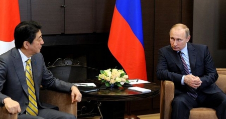 Путин и Абэ договорились активизировать переговоры по мирному договору