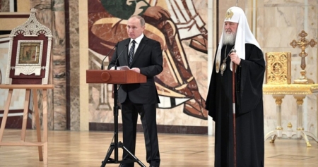 Владимир Путин – кандидат от русского православного большинства