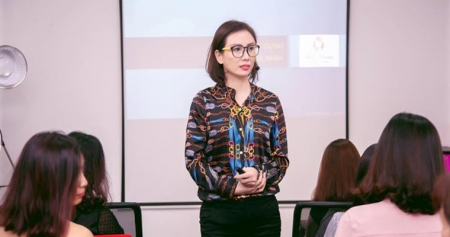 Нэнси Нгуен помогает вьетнамским женщинам вести бизнес в Сингапуре