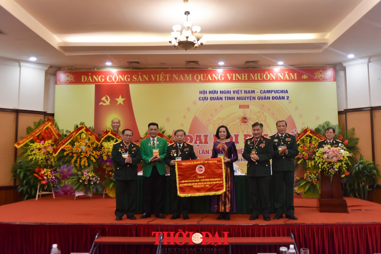 Quan hệ Việt Nam - Campuchia đời đời vững bền Tình hữu nghị Việt Nam - Campuchia là tài sản chung quý báu của hai dân tộc