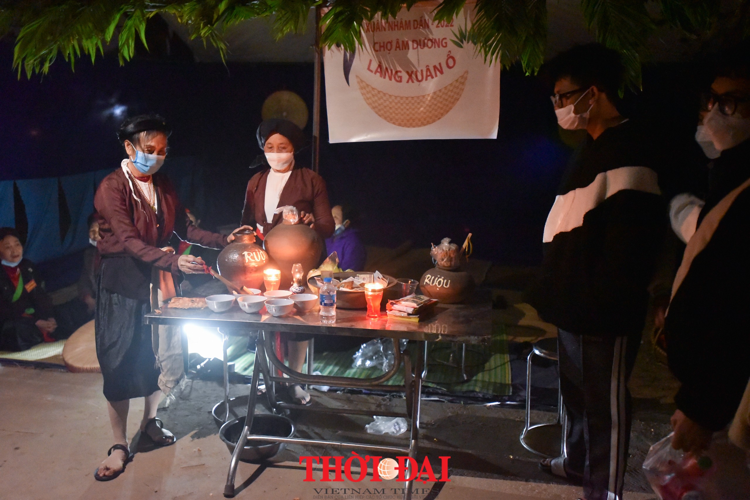Phiên chợ dành cho hai cõi âm dương: Nét đẹp trong tín ngưỡng văn hoá người Việt