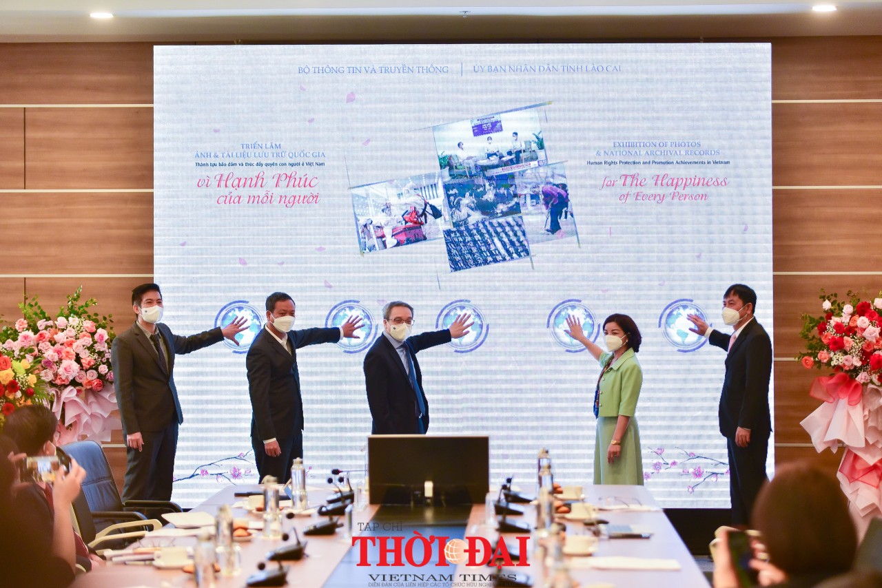 200 ảnh, tư liệu, tài liệu lưu trữ trên nền tảng 3D được giới thiệu tại Triển lãm 200 ảnh, tư liệu, tài liệu lưu trữ trên nền tảng 3D được giới thiệu tại Triển lãm