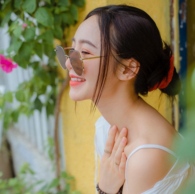 Nữ diễn viên xinh đẹp Quỳnh Kool trong phim 'Đừng bắt em phải quên' Quỳnh Kool 'Đừng bắt em phải quên': Gây bão từ đời tới... phim
