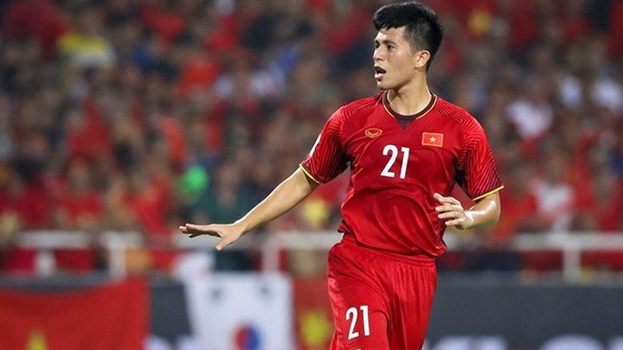 Vì sao HLV Park Hang-seo gạch tên Đình Trọng khỏi danh sách U23 Việt Nam? vi sao hlv park hang seo gach ten dinh trong khoi danh sach so bo u23 viet nam