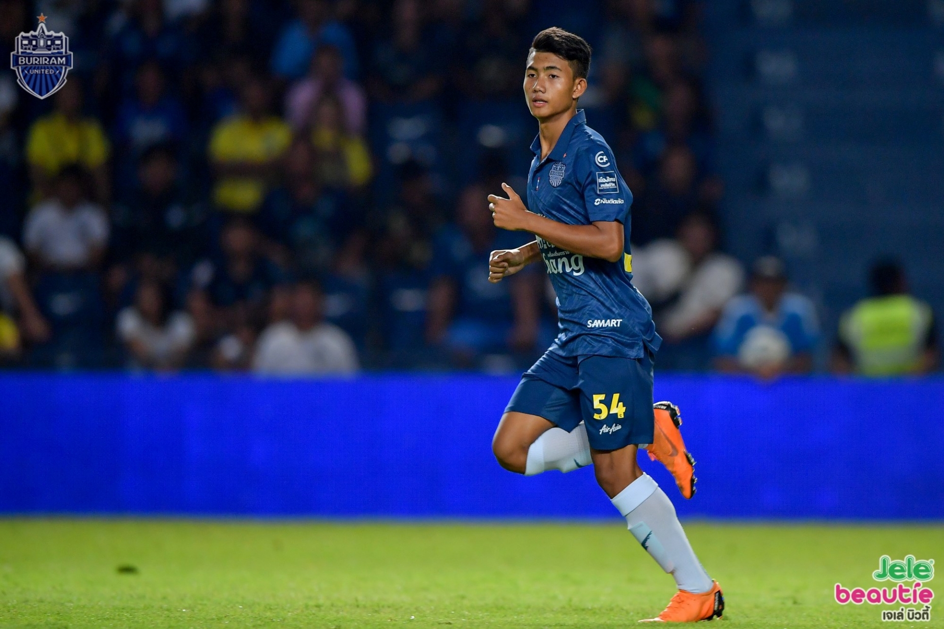suphanat chan thuong u23 thai lan lo lang tran mo man u23 chau a