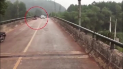 thai nguyen truy tim doi tuong chem nguoi phu nu nguy kich tren cau cung