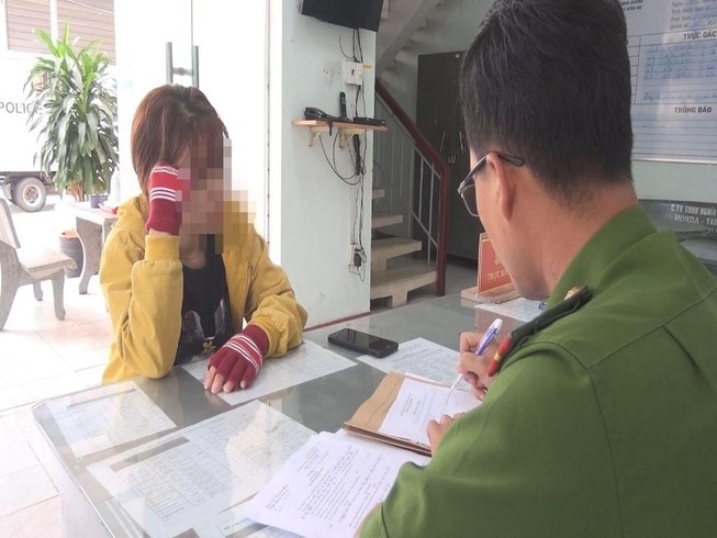 binh duong phat 12 trieu dong vi bia dat tin may bay roi de ban hang online
