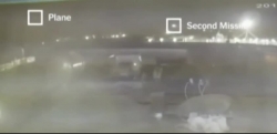 Video: Cận cảnh máy bay Ukraine liên tiếp trúng 2 tên lửa của Iran