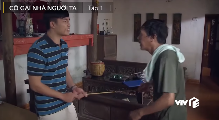 Cô gái nhà người ta tập 1: Viễn tỏ tình bằng... gà ngậm hoa hồng co gai nha nguoi ta tap 1 vien to tinh bang ga ngam hoa hong khoa bi bo tut quan danh