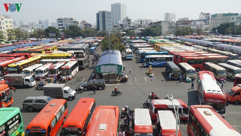 tp ho chi minh nguoi dan quay cuong vat vo trong tac duong ve que an tet