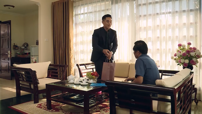 Sinh tử tập 52 VTV1: Bí thư Nhân từ chối “quà quê”, tạm đình chỉ vụ Thiên Thanh sinh tu tap 52 vtv1 bi thu nhan tu choi qua que tam dinh chi vu thien thanh