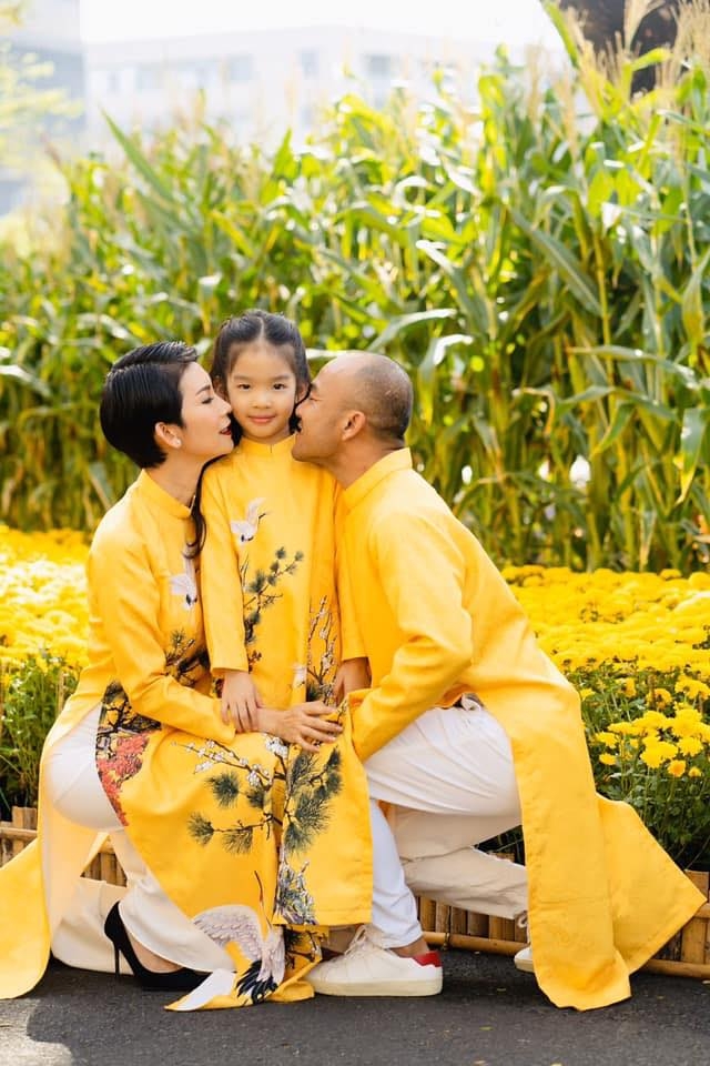 Sau lễ cưới bí mật, siêu mẫu Xuân Lan đăng ký kết hôn ở Mỹ sau le cuoi bi mat sieu mau xuan lan dang ky ket hon bao hy o my