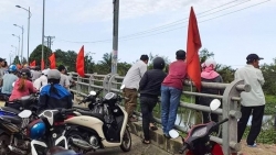 ha noi danh tinh nghi pham chem bo me thuong vong o me linh