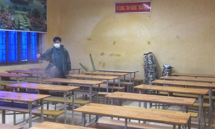 vinh phuc 38 hoc sinh co bieu hien ho sot kho tho
