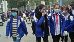 video nguoi trung quoc dung tam bat lua trong thang may de phong ngua virus corona