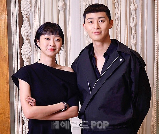kim da mi va park seo joon dien do ton sur ton tai hop bao phim itaewon class