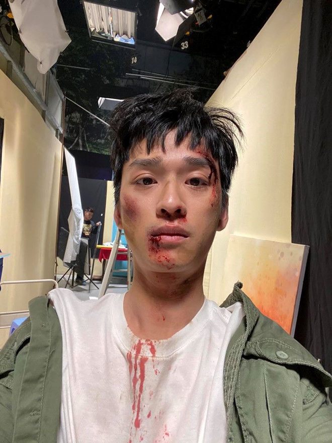 Trần Nghĩa “thầy giáo Ngạn” bị đánh tơi tả trong “Nhà trọ Balanha” tran nghia thay giao ngan bi danh toi ta trong nha tro balanha