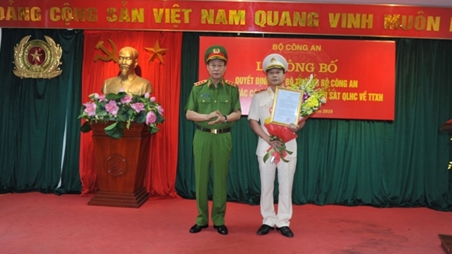 giam doc cong an bac giang to an xo giu chuc vu chanh van phong bo cong an