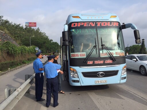 Hà Nội thu hồi văn bản lập 26 chốt trực Covid-19 khắp các cửa ngõ ra vào ha noi thu hoi van ban lap 26 chot truc covid 19 khap cac cua ngo ra vao