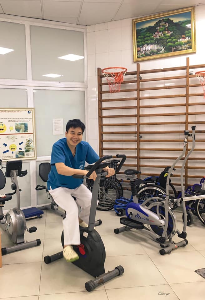 Bên trong Bệnh viện Bạch Mai những ngày cao điểm Covid-19 ben trong benh vien bach mai nhung ngay cao diem covid 19