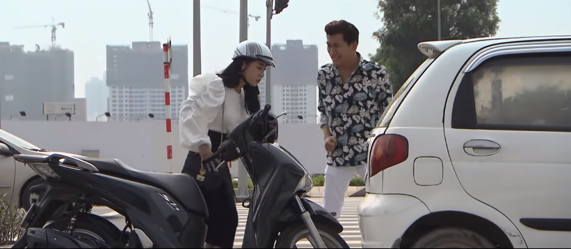 nha tro balanha tap 8 han di nho o to cua mot nguoi dan ong la