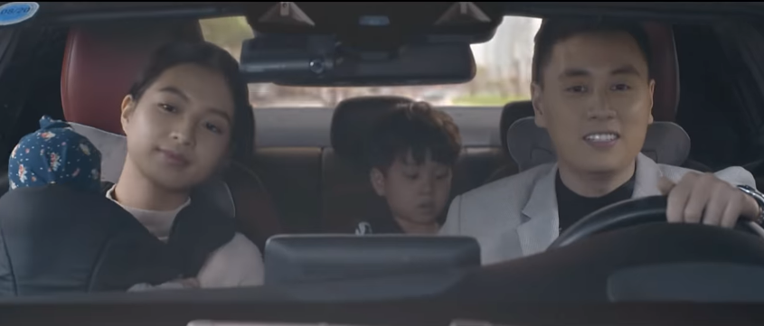 nha tro balanha tap 8 han di nho o to cua mot nguoi dan ong la