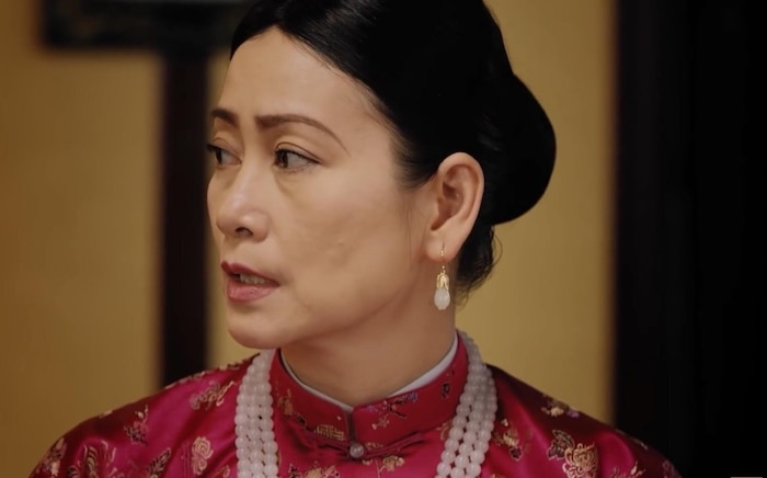 Phượng khấu tập 6: Vua vừa đi tuần, Lệnh phi lộng quyền bắt nạt Quý phi phuong khau tap 6 vua vua di tuan lenh phi long quyen bat nat quy phi